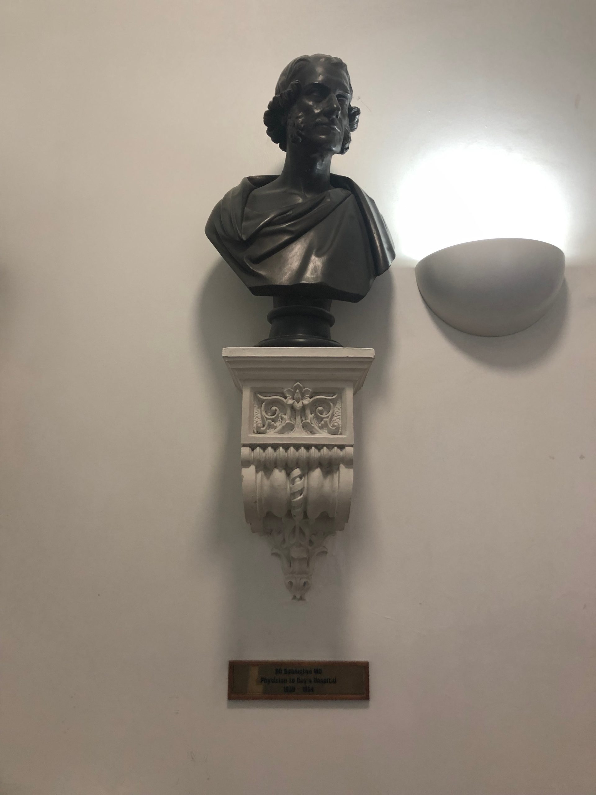 Benjamin Guy Babington's bust, Guy's Hospital, London, 1.JPG